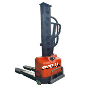 SMITH rafknúinn sjálflyftandi staflari 500kg 1500mm